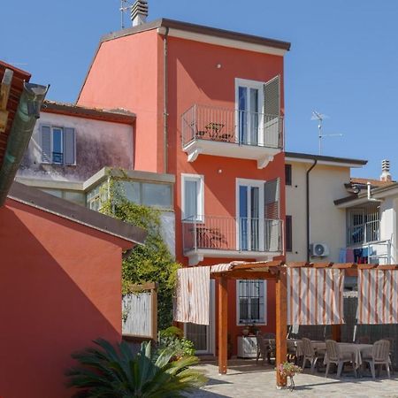 La Corte Dei Tre Torre del Lago Puccini Kültér fotó